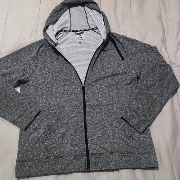 Nike dri fit sweater - Picture 9 of 9